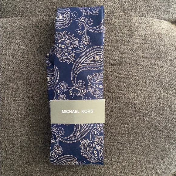 Michael Kors Paisley Silk Tie - Picture 1 of 5